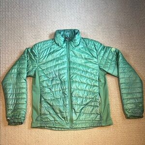 Loved Mountain Hardwear Green Puffer Jacket